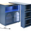 Îlot de cuisine roulant avec rangement, DEL bleu marine, prises de courant à compartiment de rangement, portes en verre cannelé, bleu-1505968882