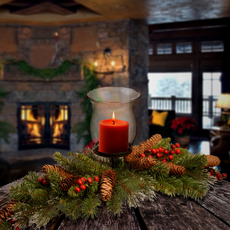 Centre de table et porte-bougie The Crestwood de 30 po The Holiday Aisle®