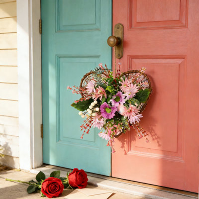 Couronne de cœur de 12 pouces pour la Saint-Valentin, Pâques et printemps - Couronne florale en rotin avec marguerite fabriquée à la main