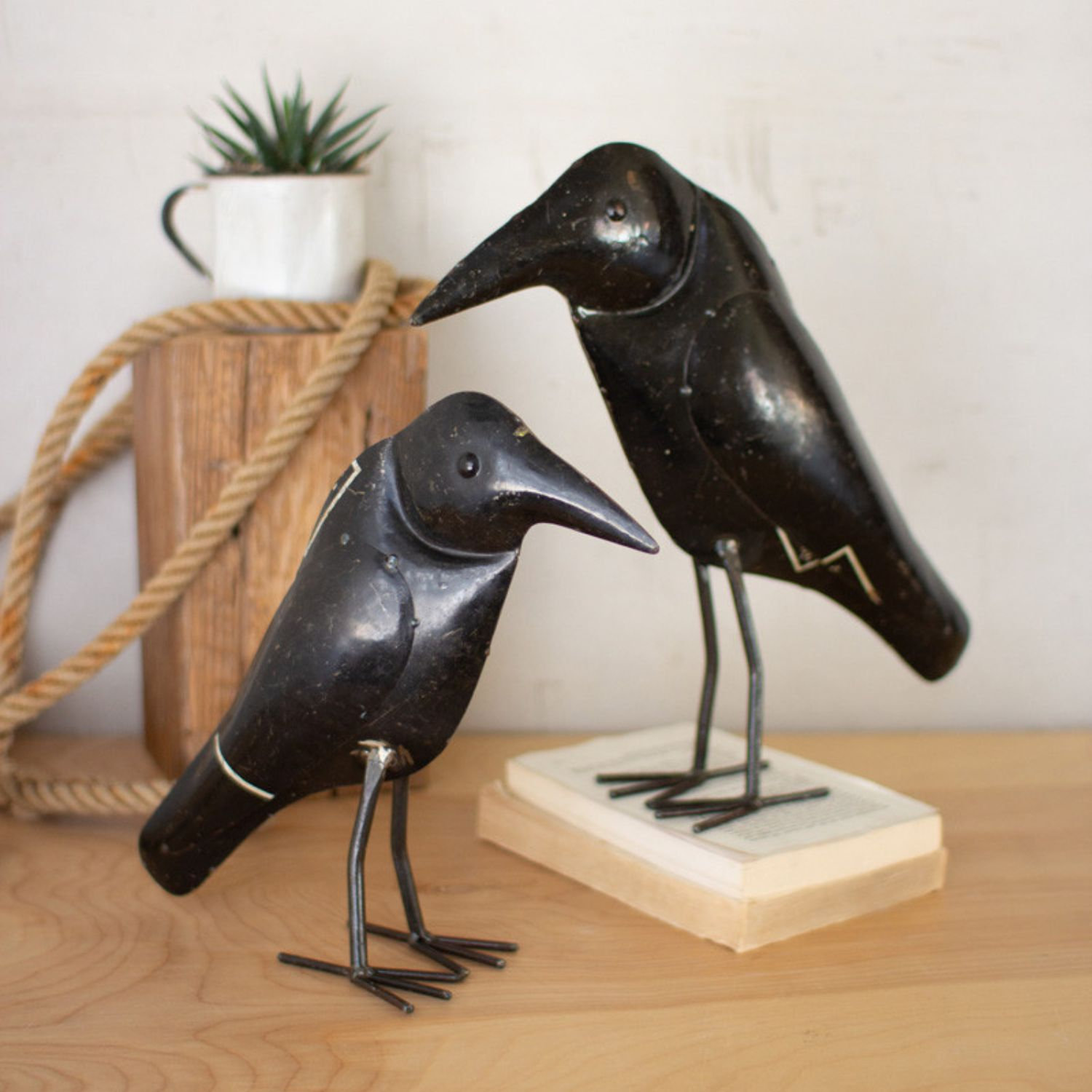 Figurines & Sculptures