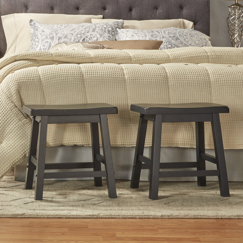 Tabouret en bois massif Danara, Vulcain
