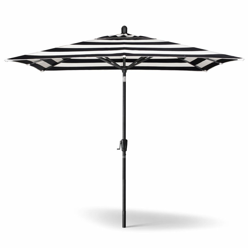 Parasol de marché rectangulaire l 8,58 pi x L 6,75 pi Natalie, Gris en vedette, Rayures noires Sunbrella®