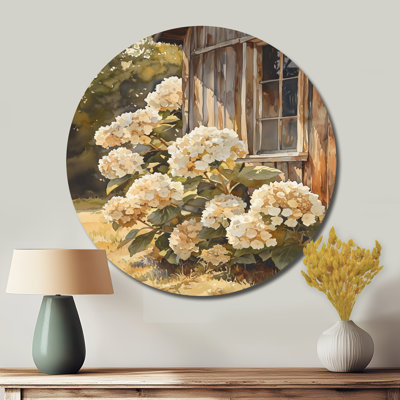 Hortensias dans le poulailler - hydrangées sur cercle en métal, art mural traditionnel blanc en métal