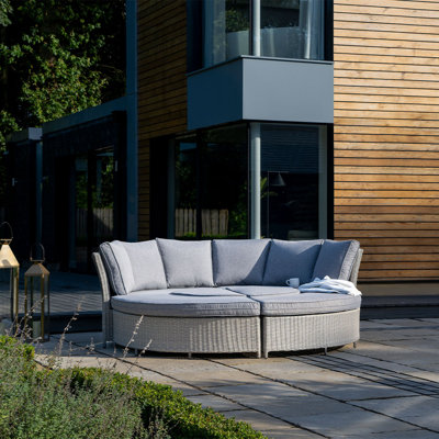 Ataliah 177cm Wide Outdoor Patio Daybed with Cushions