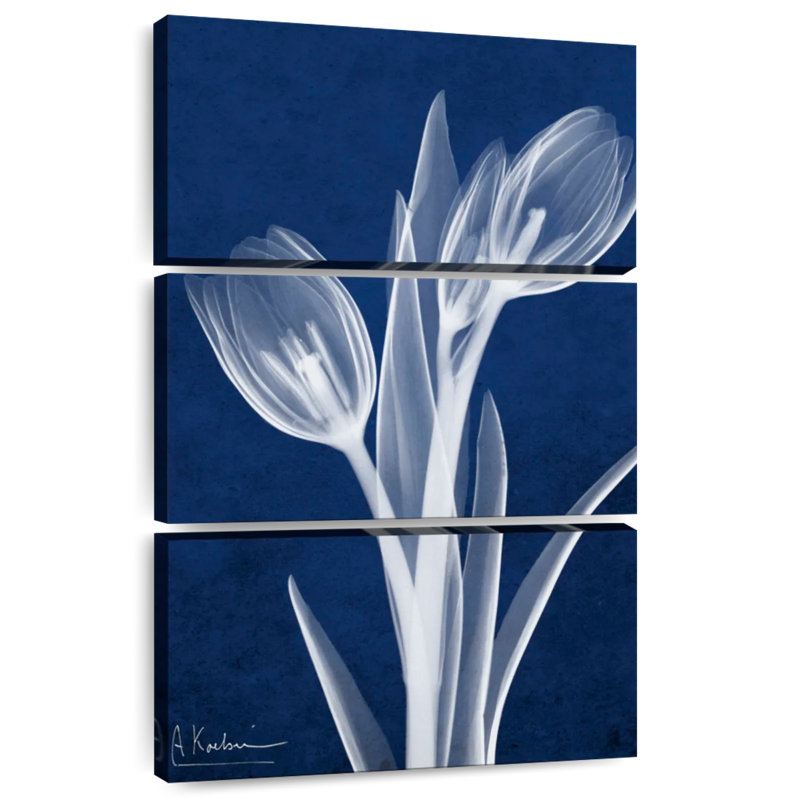Harnek indigo tulipes I, H 32 po x l 20 po