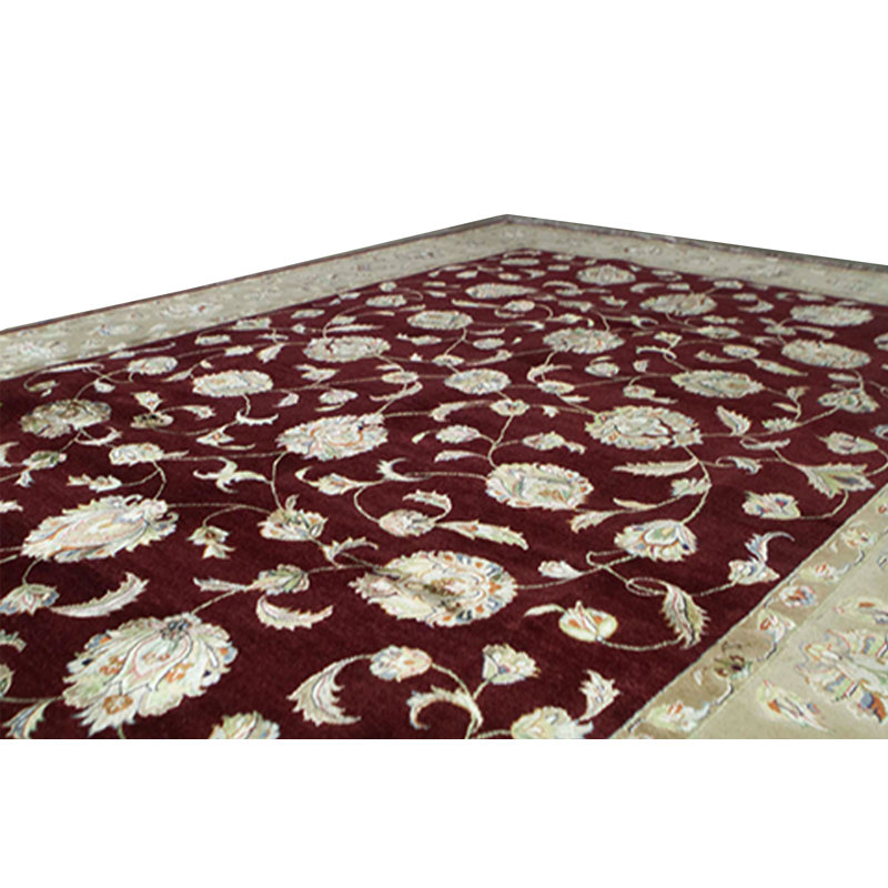 Oriental Area Rug in Burgundy/Beige