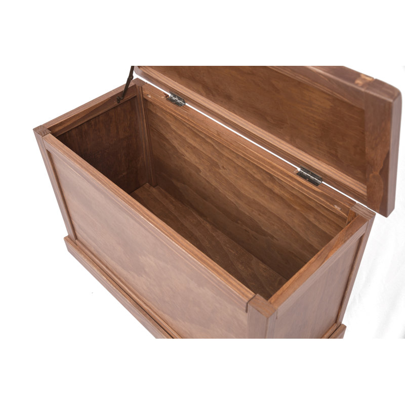 Billmont Blanket Chest, Lacquered
