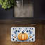 Tapis de sol anti-fatigue imprimé citrouille avec fleurs symétriques, par Creative Studio, 30 po x 18 po-964561838