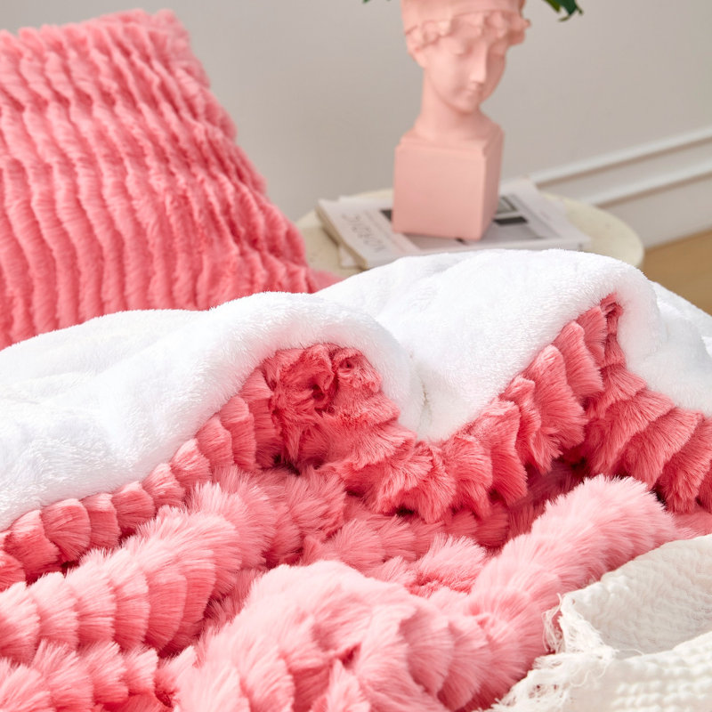 Ensemble d'édredon en microfibre / polyester Coma, Édredon pour grand lit + 2 taies décoratives, Rose