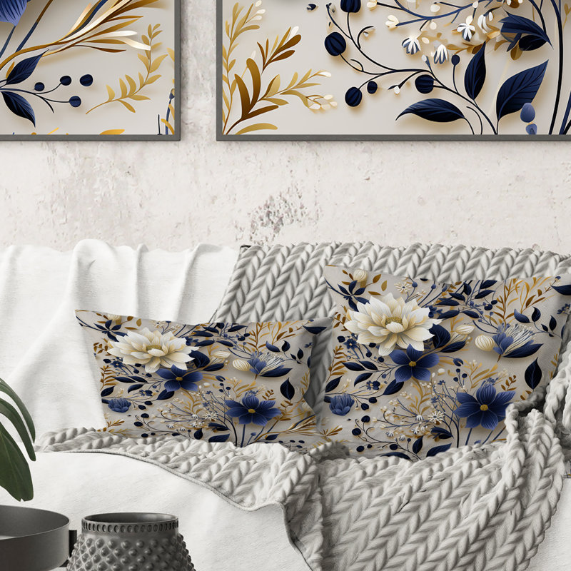 Coussin à imprimé floral Tranquil White Floral Abundance