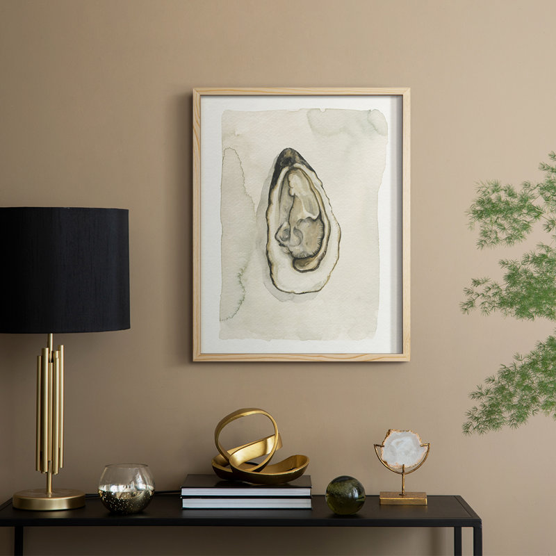«Soft Half Shell I», reproduction encadrée - bois massif, Naturel, H 15 po x l 12 po