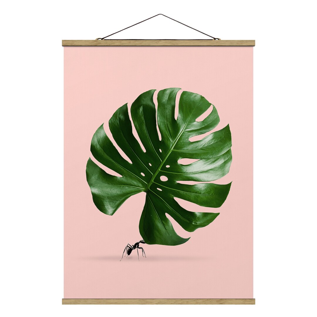 Stoffbild Ameise mit Monstera-Blatt von Jonas Loose