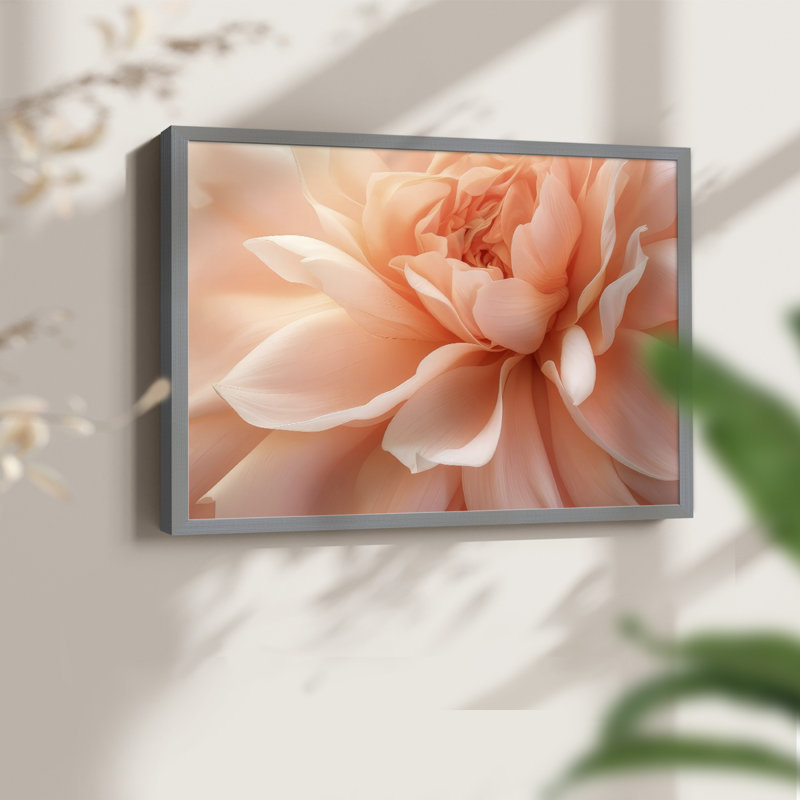 «Peachy Petal Poetry II», reproduction encadrée, H 11 po x l 14 po, Gris