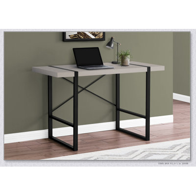 Industrial-Style Computer Desk with Spacious Surface and Sturdy Metal Legs for Modern Home Office Use