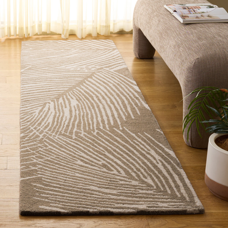 Luckey Hand Tufted Wool And Viscose Floral Rug, Runner 2'3" x 8'