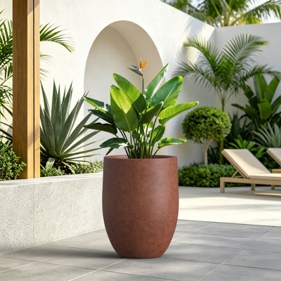 Jardinière en béton incurvé brun de 22 po de hauteur, finition mate avec bouchon de drain, pot à fleurs moderne pour l'intérieur et l'extérieur