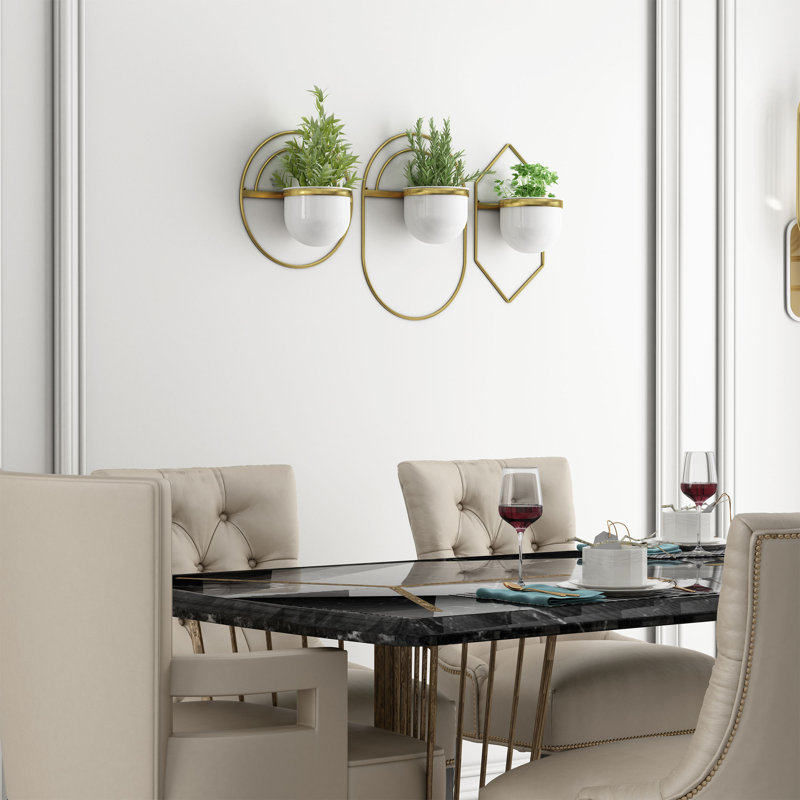 Tayyar Metal Wall Planter