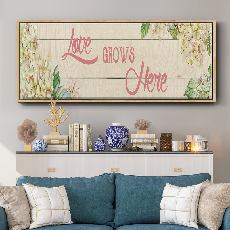 «Love Grows Here», toile encadrée, H 24 po x l 60 po