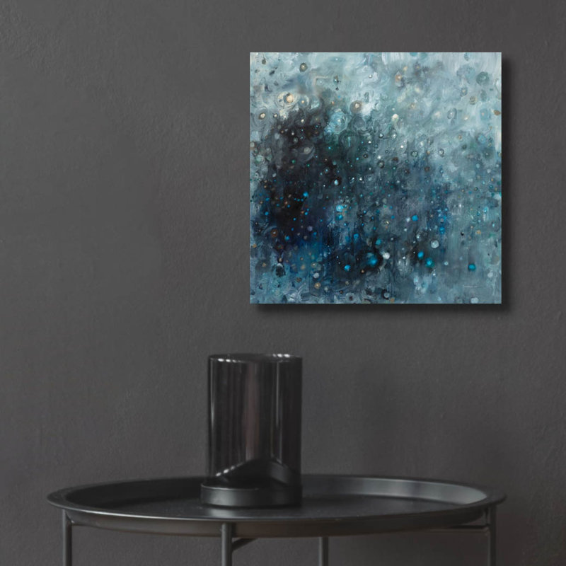 «Rain in Grey and Blue» par Danhui Nai, art mural en verre acrylique, H 12 po x l 12 po x P 0,13 po
