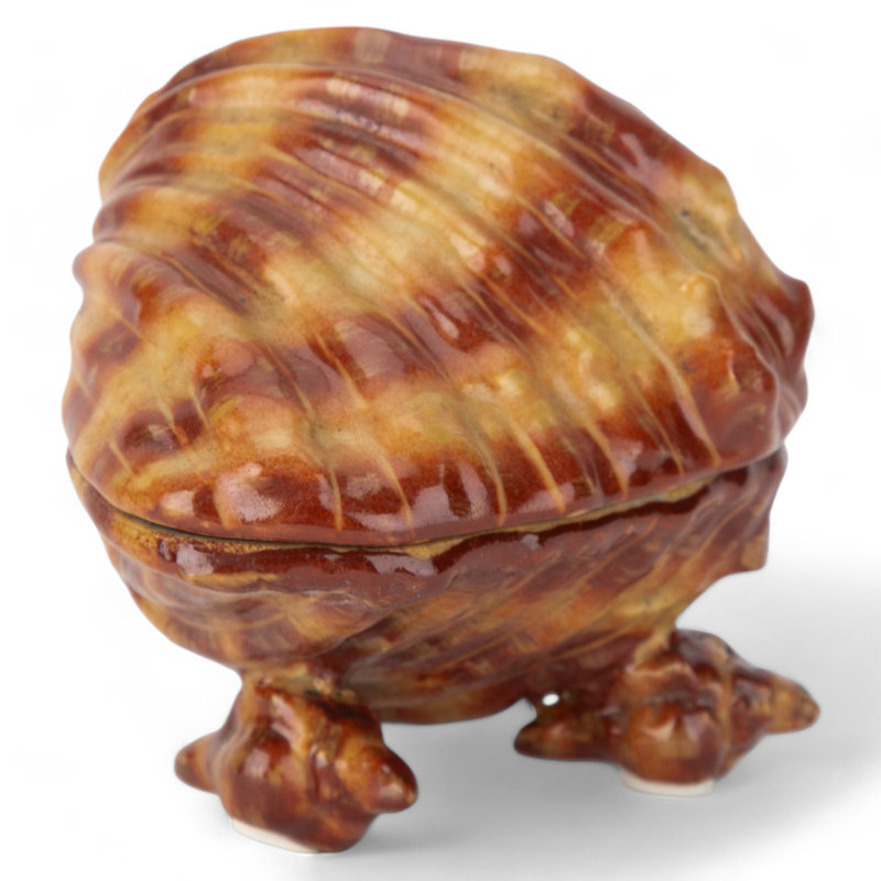 Porcelain Small Shell Box
