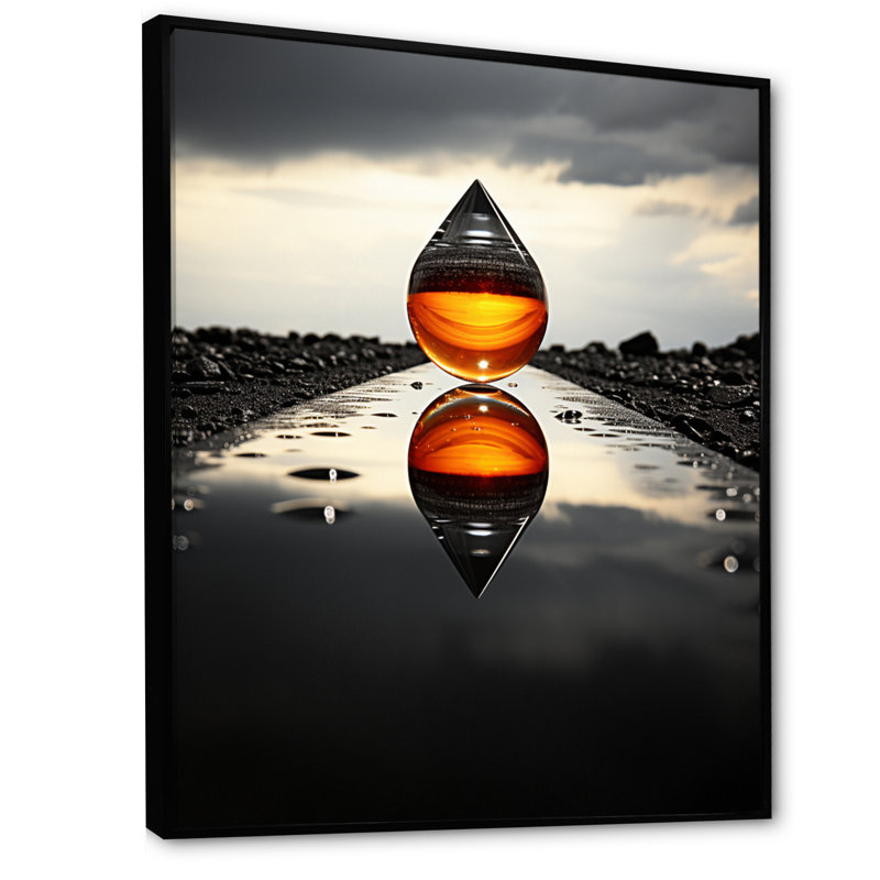 Drop Reflection With Monochromatic Landscape - Abstract Wall Decor, H 20 po x l 12 po x P 1 po, Cadre flottant noir