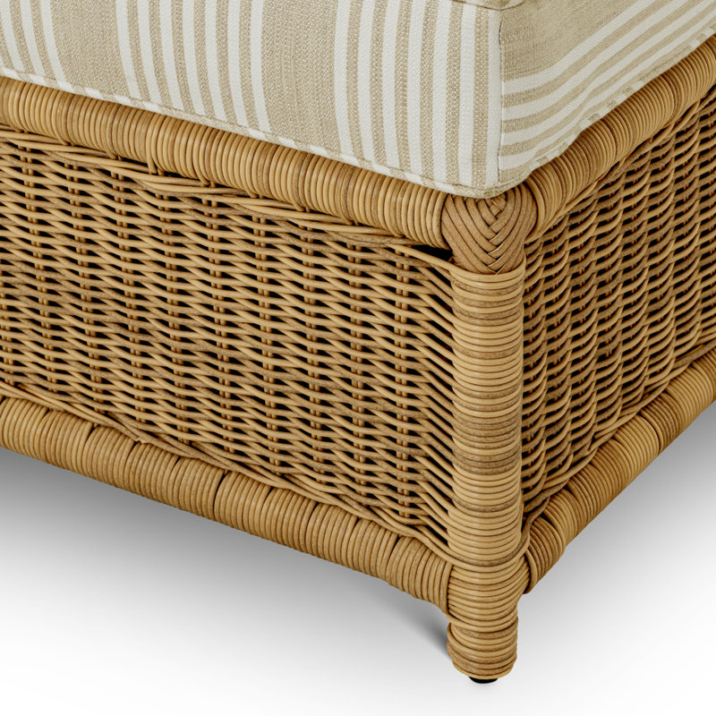 Hampton Outdoor Chaise Lounge