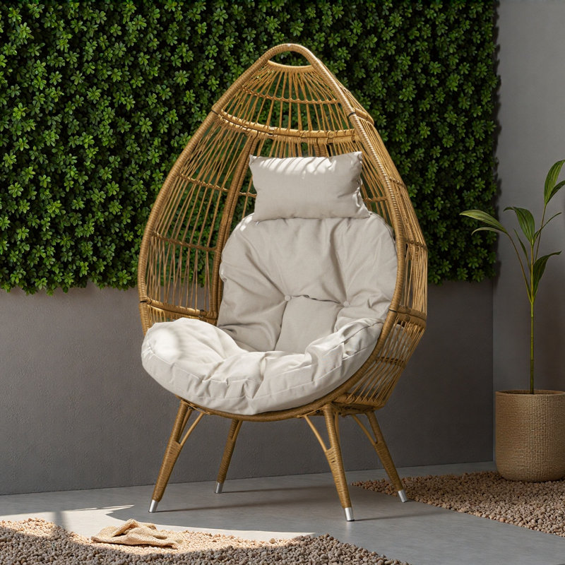 CHAISE EN ACIER