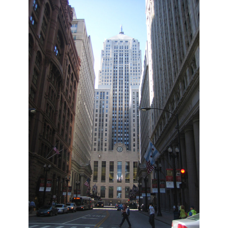 Chicago Board of Trade Building, H 18 po x l 14 po
