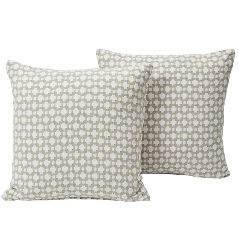 Coussin Schumacher x Celerie Kemble, 18 po x 18 po