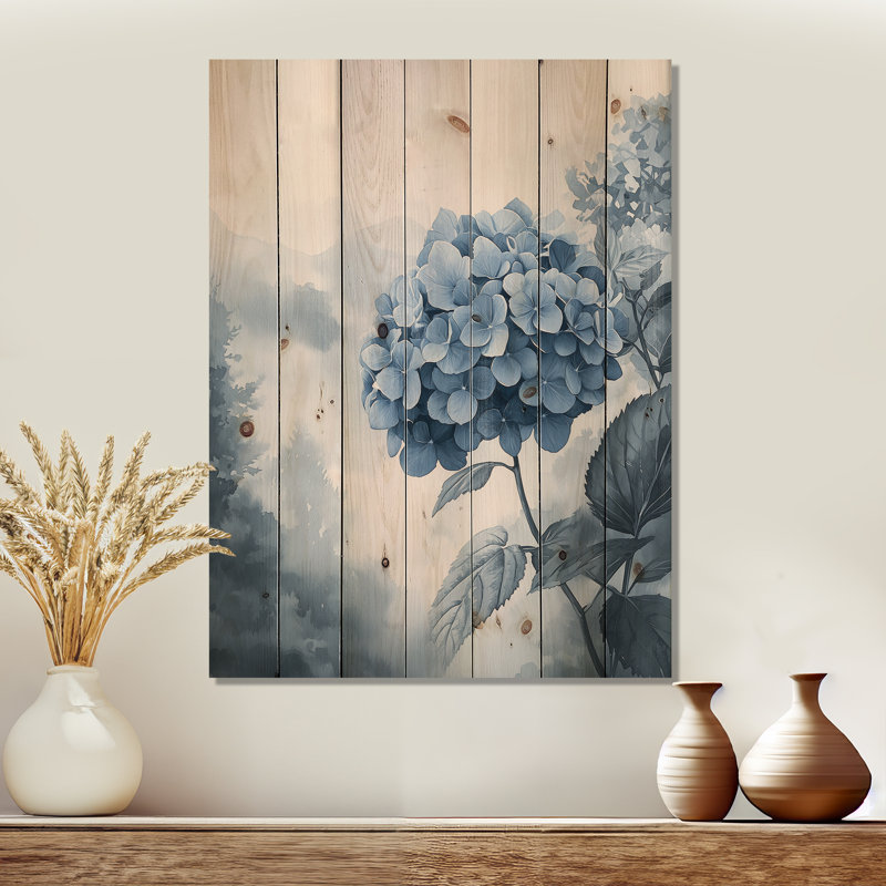 Hortensias dans un jardin brumeux I - Art mural en bois d'hortensias - sur bois de pin naturel, H 44 po x l 34 po x P 0,78 po