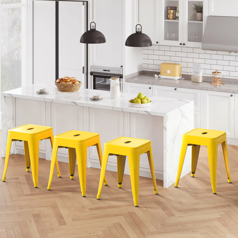 Tabourets de comptoir en métal de 18 pouces, tabourets de salle de classe empilables, chaises de salle à manger en métal sans dossier pour l'intérieur et l'extérieur, tabourets de bar de cuisine (ensemble de 4)