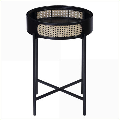 Table basse moderne noire avec plateau en bois et pieds en métal, insert en rotin robuste
