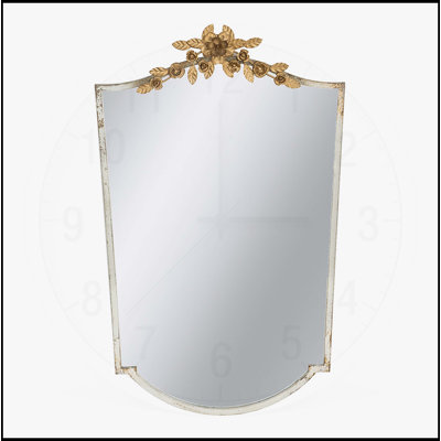 Elegant Decorative Wall Mirror with Captivating Design and Premium Quality