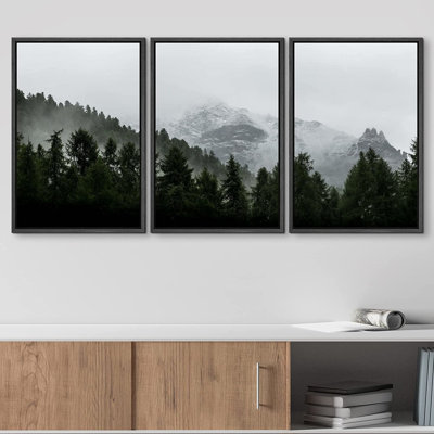 «Misty Forest Landscape Mountain with Fog Natural», reproduction de photo sur toile 3 pièces