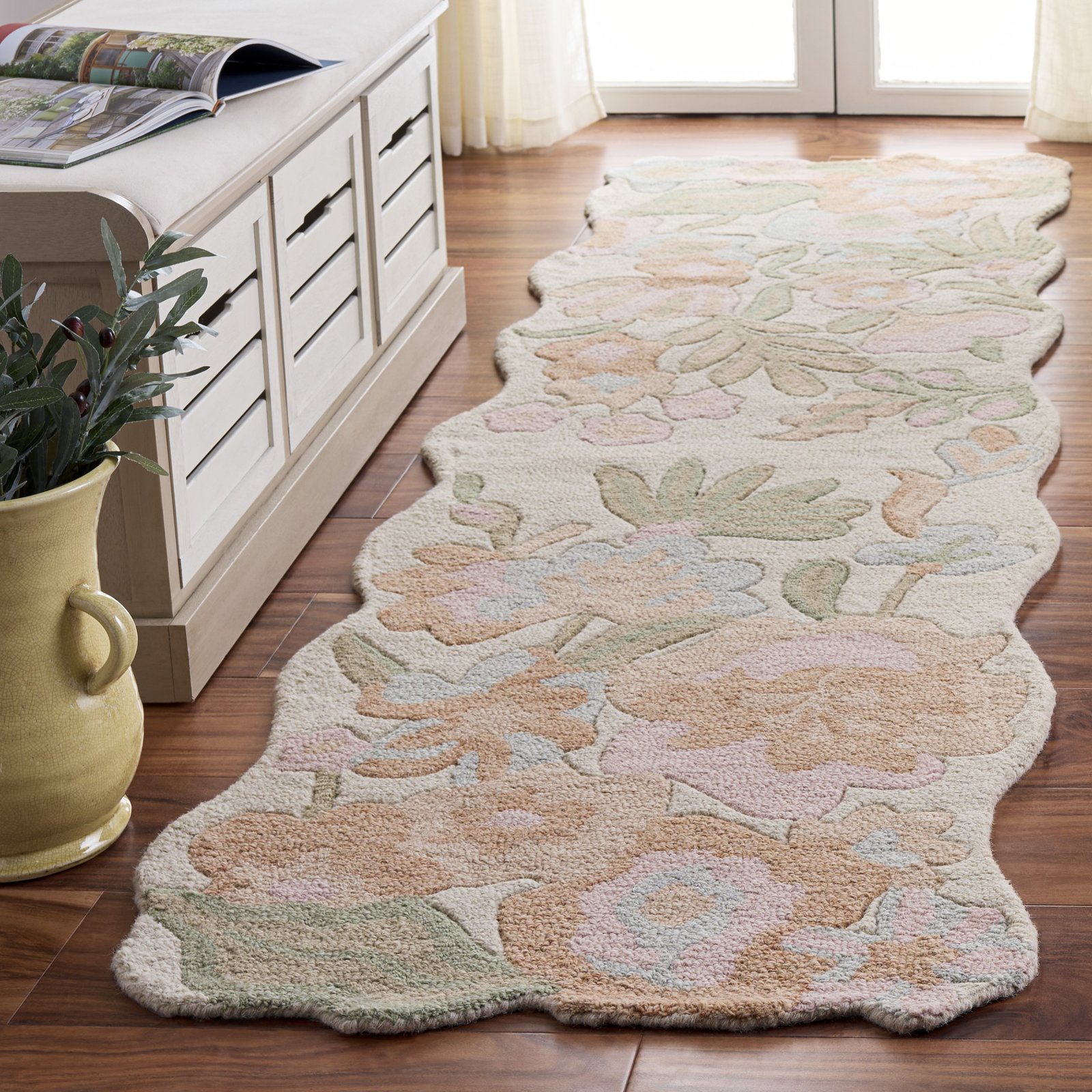 Hand-Tufted Wool Floral Rug, Runner 2'3" x 8'