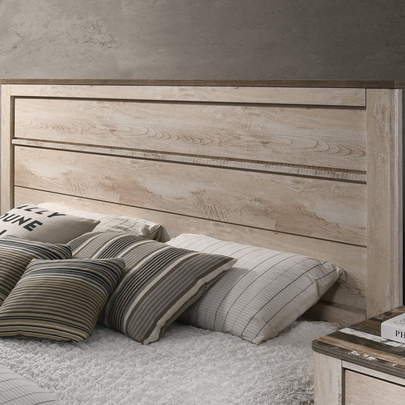 Amareona Piece Bedroom Set, King