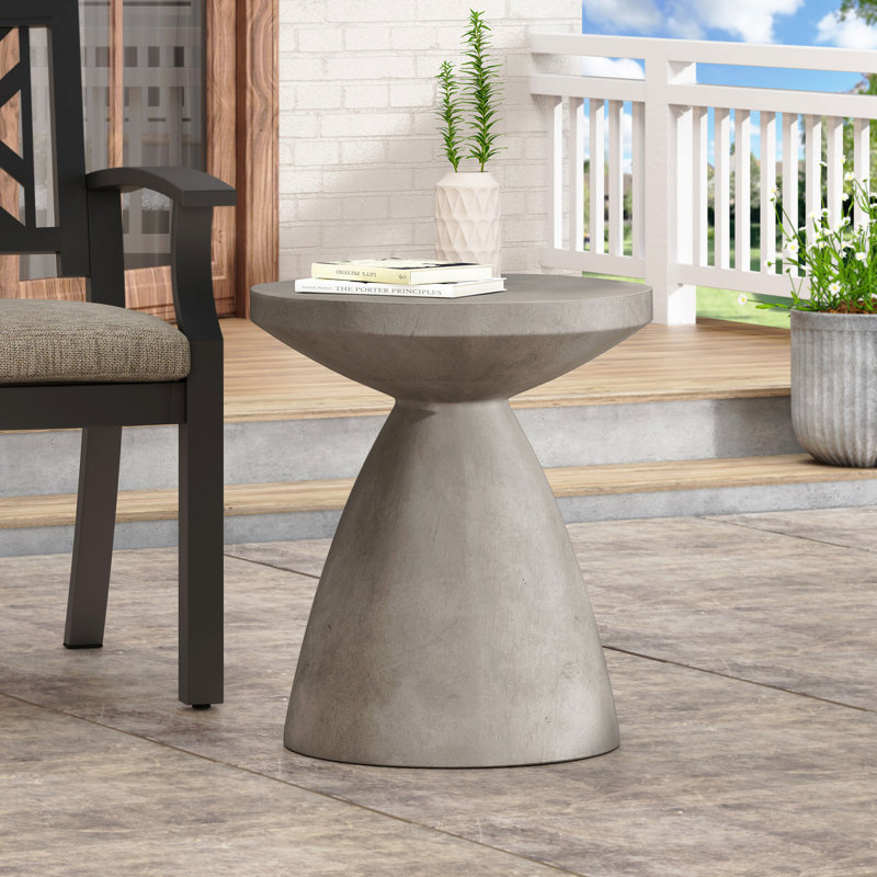 Table d'appoint d'extérieur en béton léger