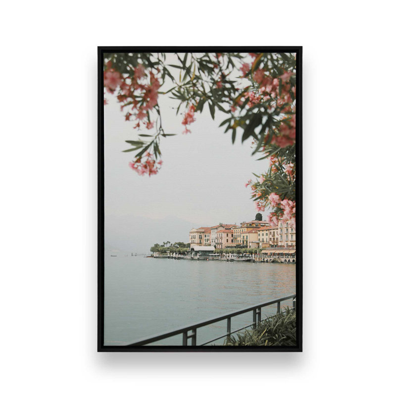 Impression sur toile roulée Scenic Blossoms, H 12,75 po x l 8,75 po x P 1,75 po, Cadre flottant noir satiné