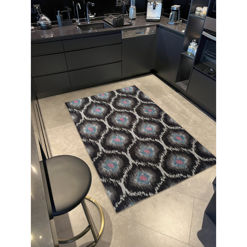 Wisnia Ikat Indoor / Outdoor Rug, Rectangle 5'2" x 7'11"