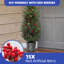 2 pièces arbre de Noël artificiel vert de 4 pi, petit arbre de Noël d'extérieur en pot, plantes artificielles d'extérieur en pot pour patio, véranda et véranda avec baies rouges