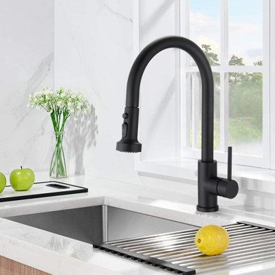 Robinet rétractable en acier inoxydable noir mat pour la cuisine - surface à gratter, bec rotatif à 360 °, fonction de jet avec bouton de commande rouille, tête pivotante à puissance réglable