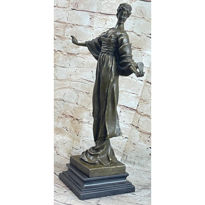 Statue française en bronze 19e siècle tenant une statue en bronze 19 po x 11 po