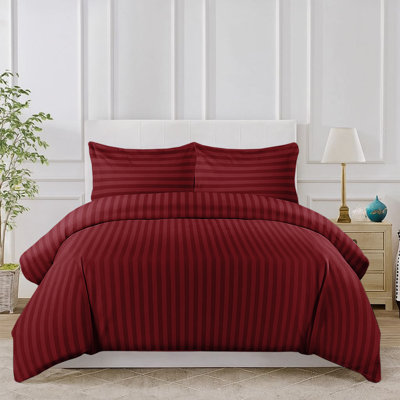 Luxurious 3-Piece Ultra Soft Stripe Duvet Cover Set with Pillowcases