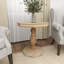 Table d'appoint florale sculptée à la main en bois brun