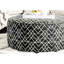 Rond avec style contemporain, revêtement noir et garniture de passepoil, l 39 po x l 39 po x H 18 po, motif géométrique, tissu en bois massif, 1 pièce incluse, assemblage requis avec revêtement de style profondeur de 39 po