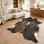 Tapis en peau de vache véritable 6,11 x 7,8 pi avec poils de vache véritable - brun foncé noir