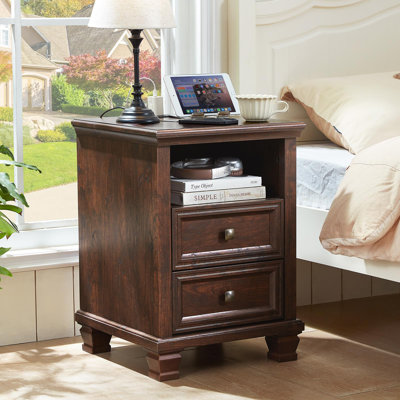 Ensemble de 2 tables de chevet Farmhouse avec station de charge, table de chevet brun rustique, table de bout à 2 tiroirs, table de chevet avec tablette ouverte pour la chambre à coucher, noyer
