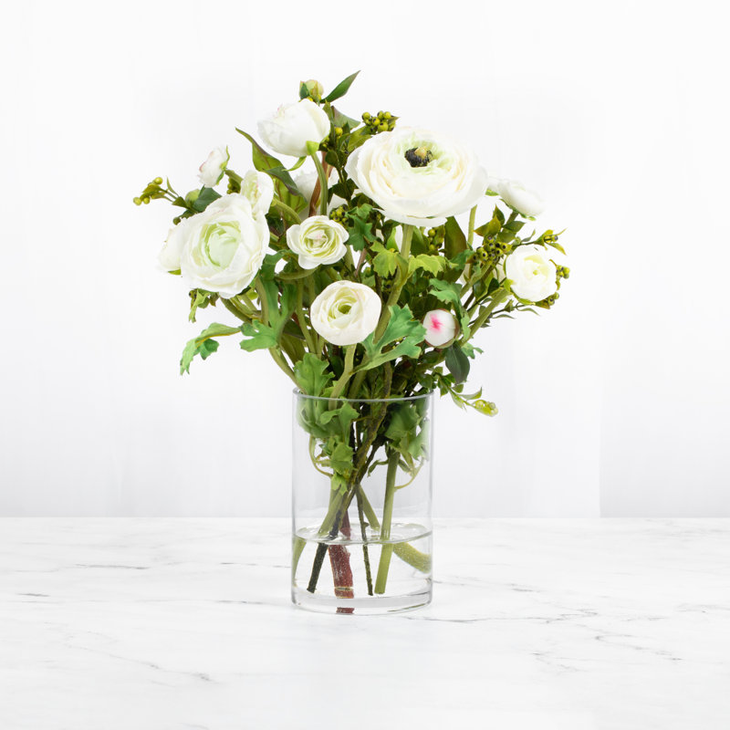 Ranunculus Centerpiece in Vase