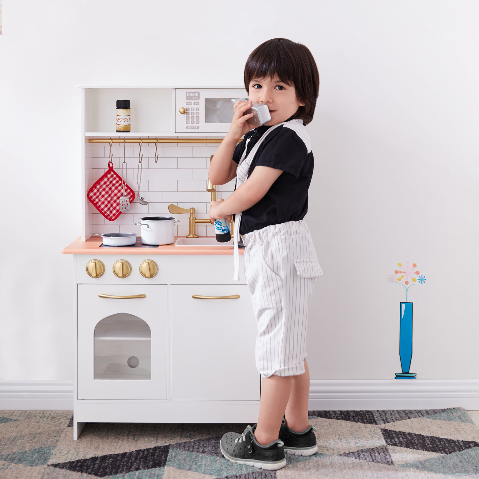Teamson Kids Little Chef Boston Wooden Pretend Play Kitchen Set with Oven, Microwave and Acessory Set, White