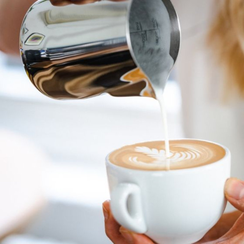 Carafe à lait Rhino Coffee Gear avec mesures gravées (20 oz / 600 ml) (RHMJ20OZ)